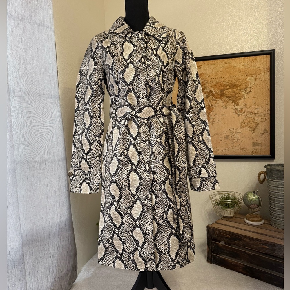 Choosy Elizabeth Faux Snakeskin Trench Coat Lined Belted